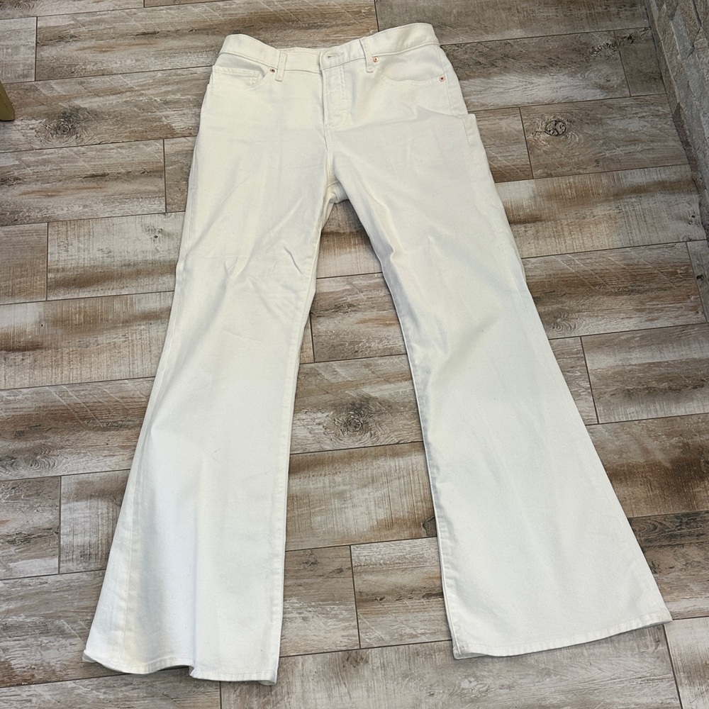 Express Women's Cream Flare Jeans